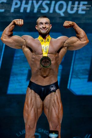 CLASSIC PHYSIQUE +178